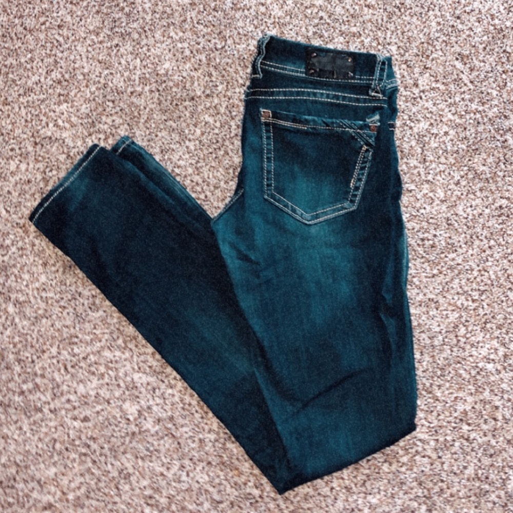 Buckle Black Ankle Skinny Jeans. Size 27